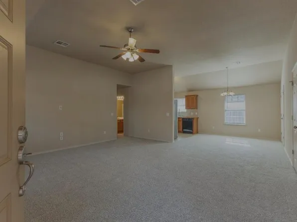 12368 SW 6th St, Yukon, OK 73099