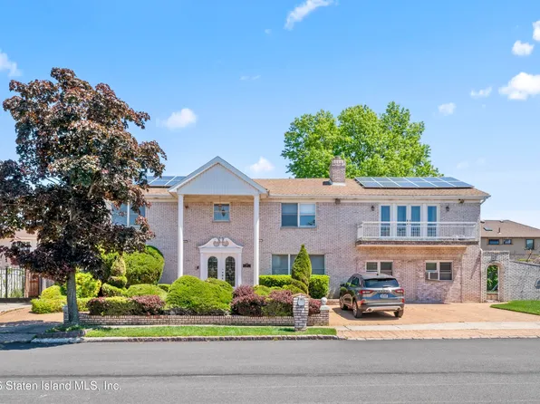 30 Alverson Loop, Staten Island, NY 10309
