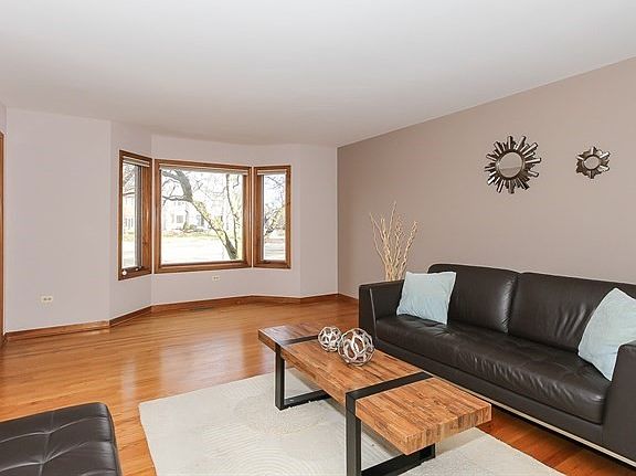 5th image of 1516 Gardenside Ct
