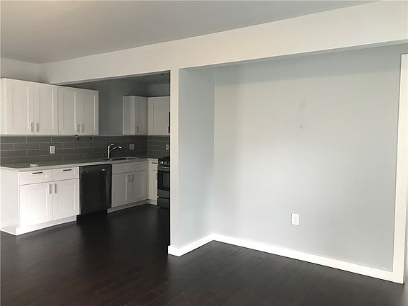 4th image of 4801 Avenue H #C