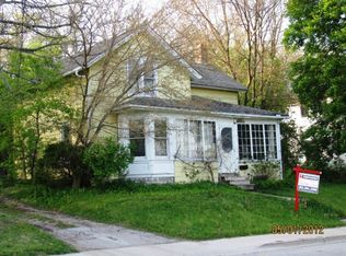232 W Capitol Dr, Hartland, WI 53029