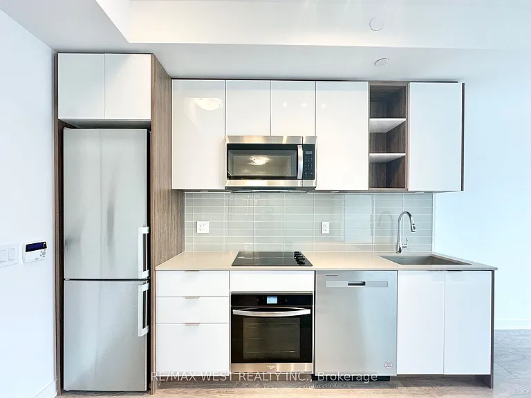 543 Richmond St W #808 — Photo 3