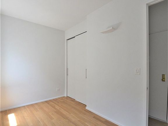 3rd image of 3694 Broadway APT 3F