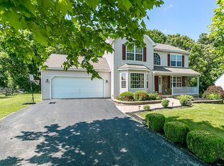 213 Pullman Circle, East Fallowfield, PA 19320