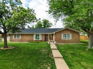 220 Buffalo Trl, Tulia, TX 79088