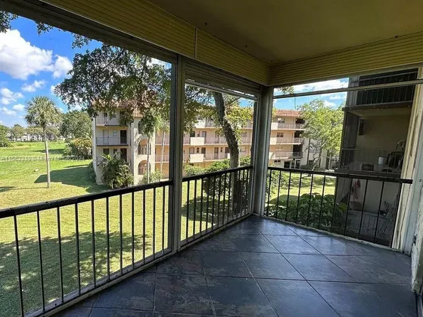 6201 N Falls Circle Dr APT 304, Fort Lauderdale, FL 33319