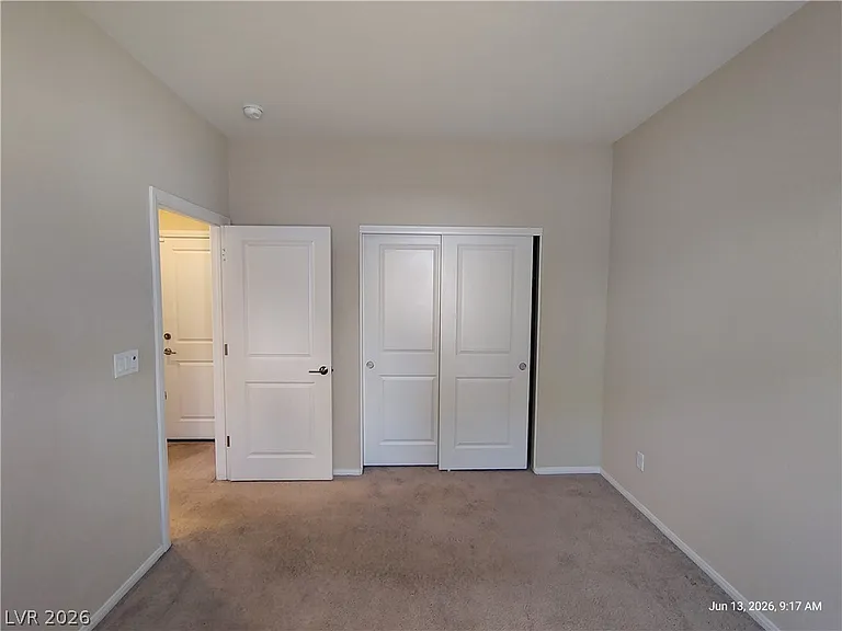 9626 Abbey Pond Ave — Photo 7