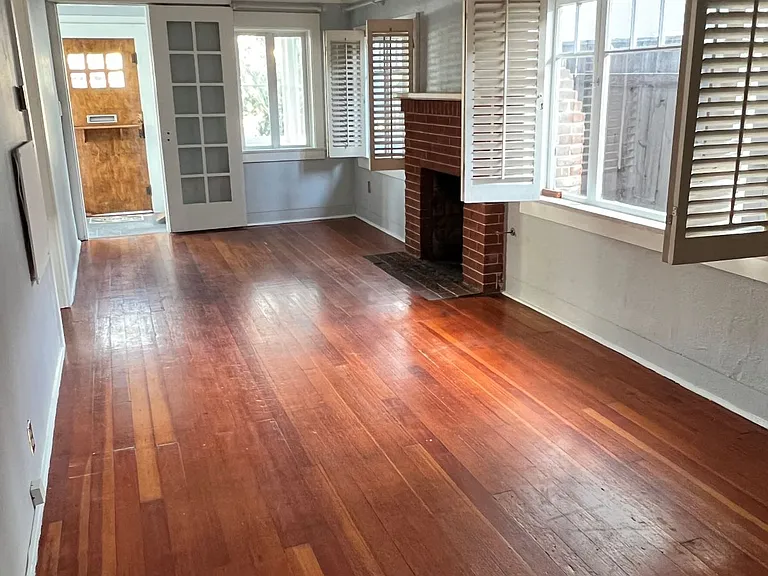 Living room 3