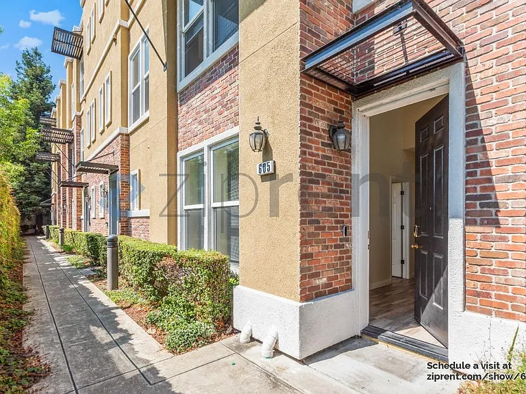 605 Artistic Pl — Photo 2