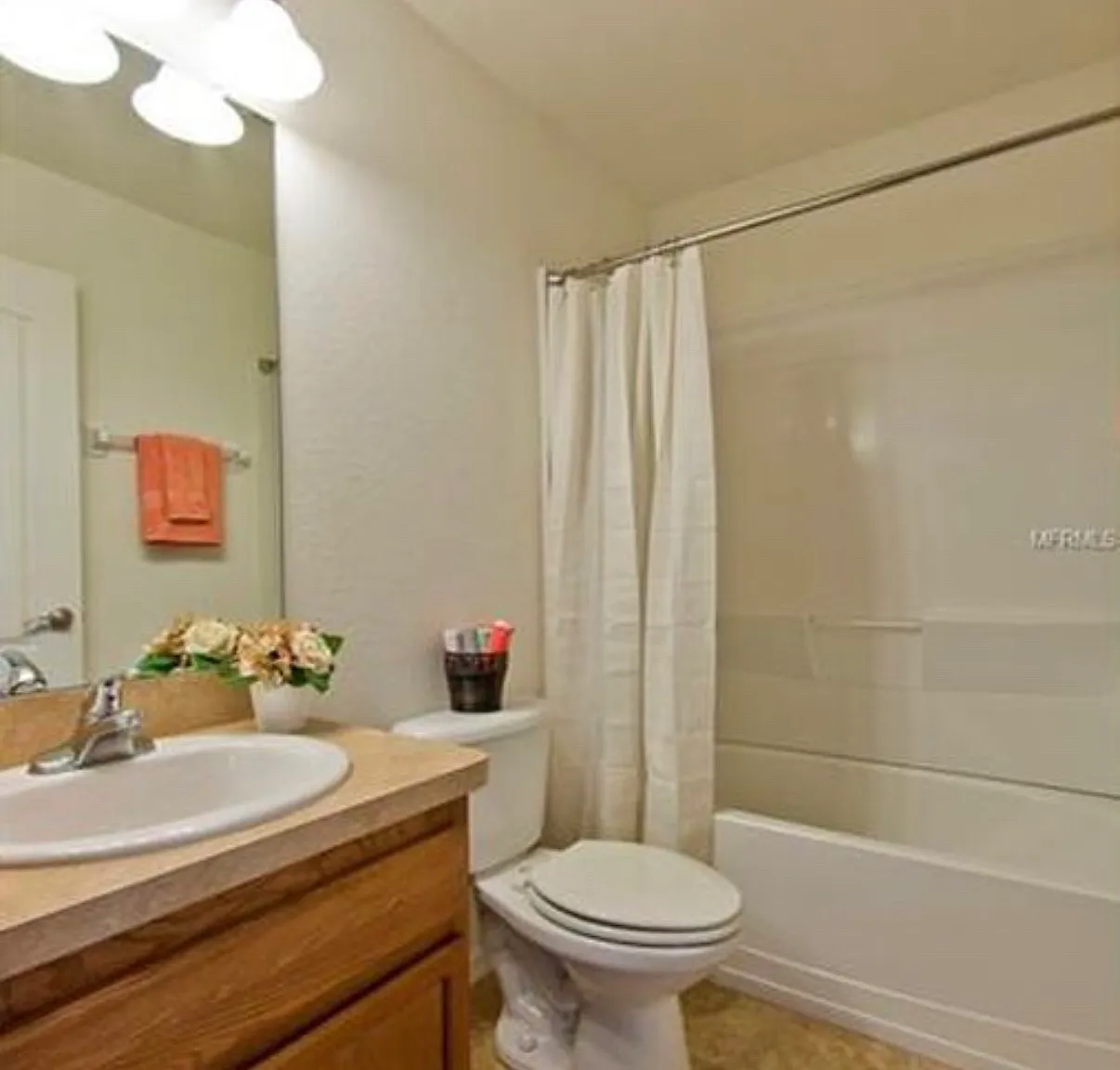 4 bed, 1537 sqft, $2,500 — Photo 4