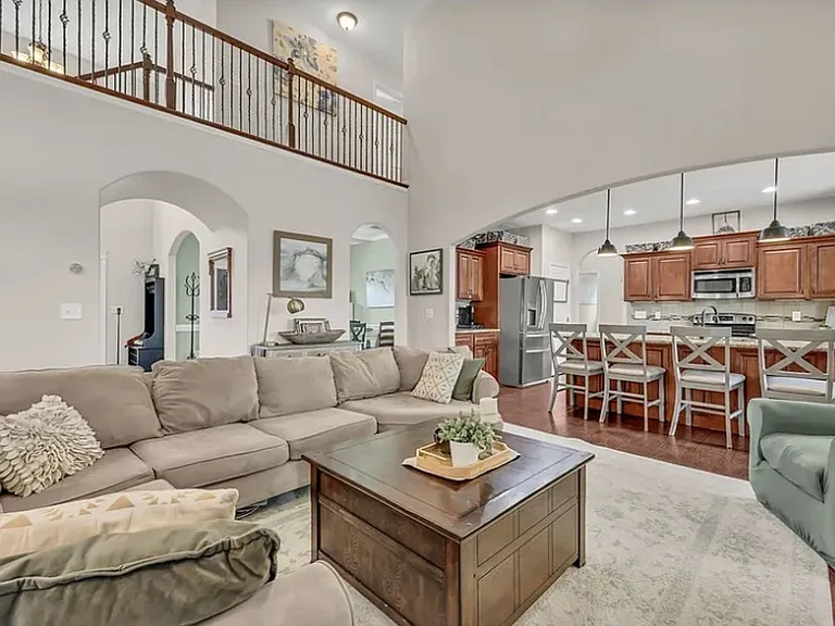 425 Carson Bailey Ct — Photo 9