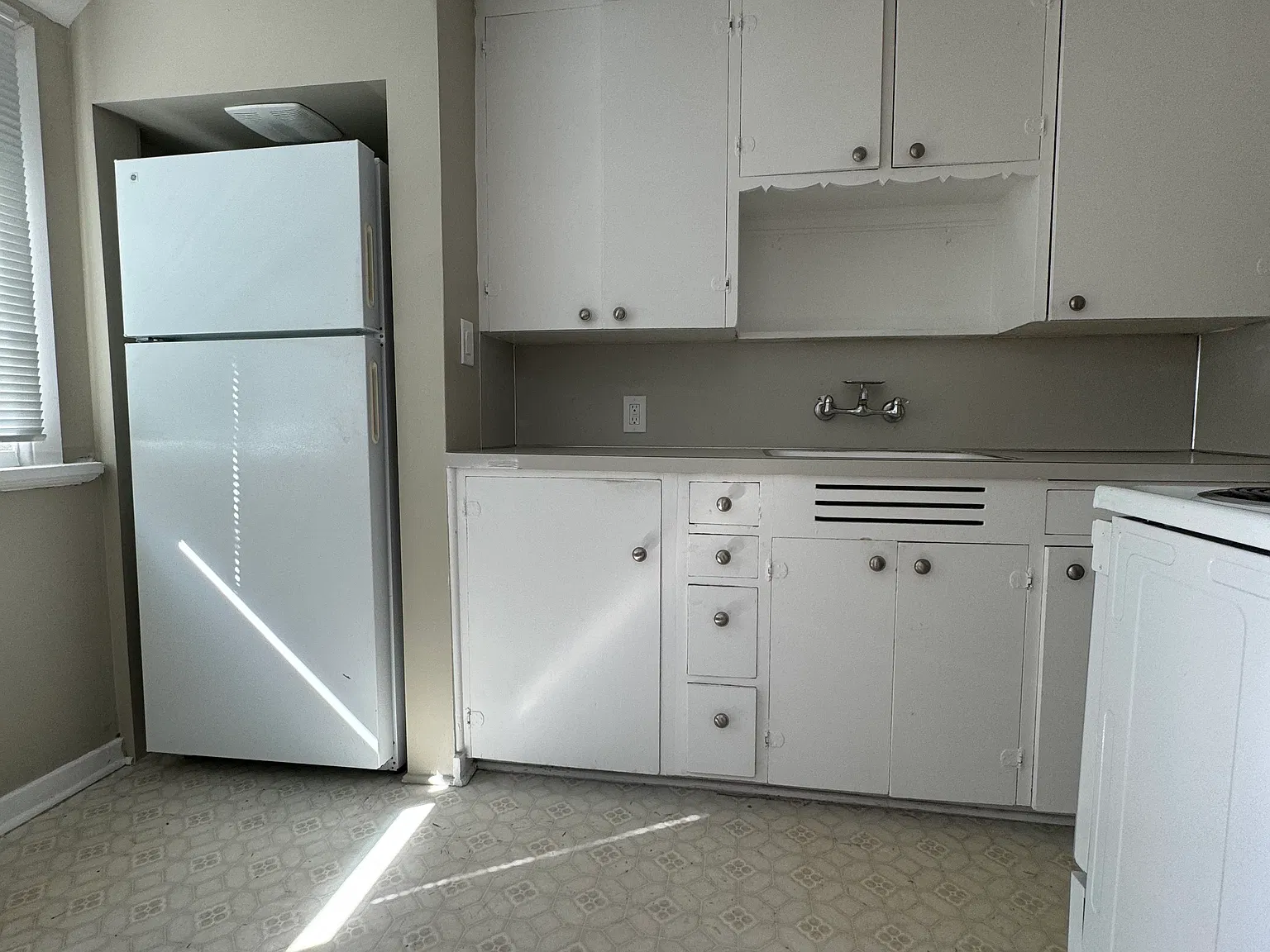416 N Yakima Ave — Photo 3