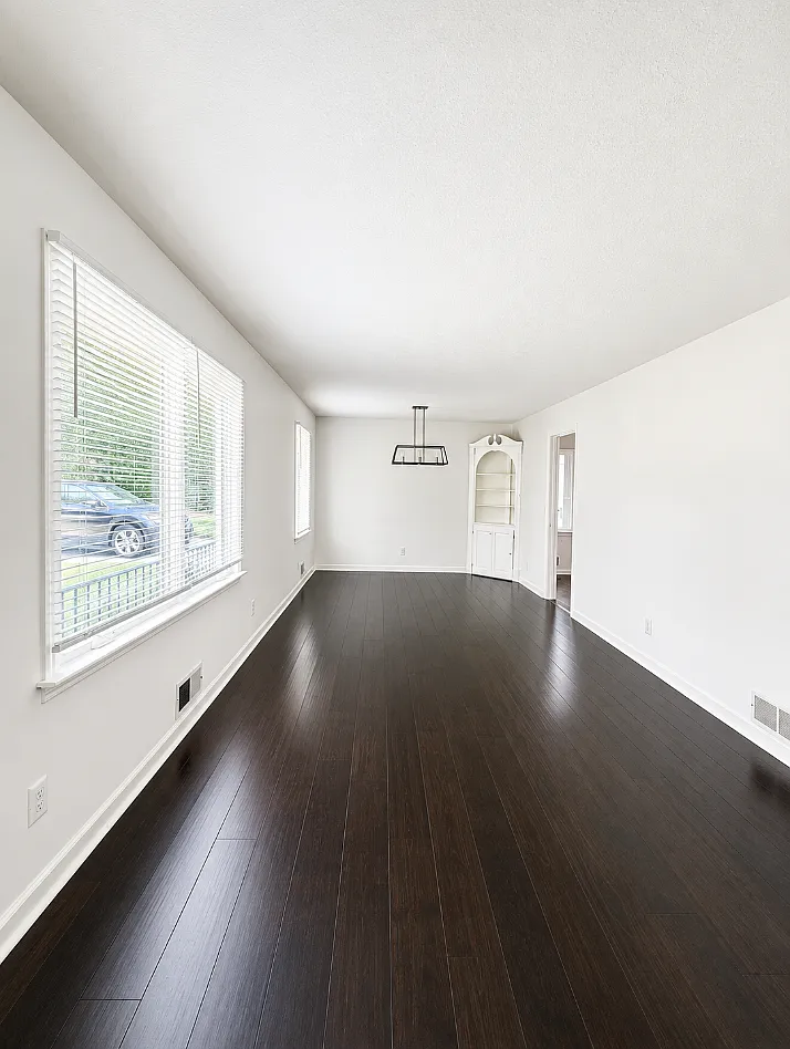3 bed, 1480 sqft, $2,200 — Photo 4