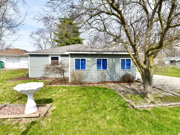 38 Midway Dr, New Castle, IN 47362
