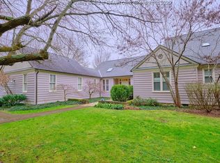 14 Wildacre Rd, Charleston, WV 25314