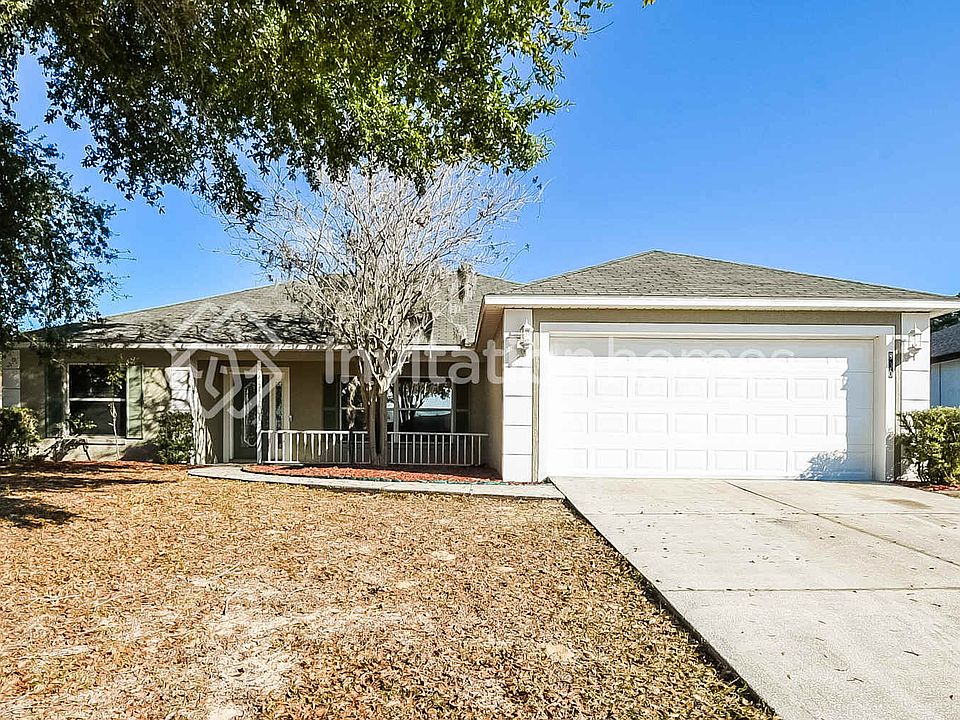 1st image of 830 Breezy Lake Way