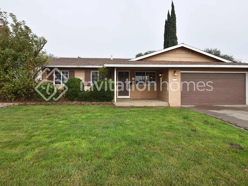 2365 La Loma Dr