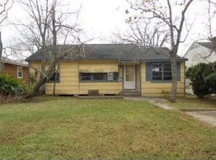 1007 W 8th St, Freeport, TX 77541
