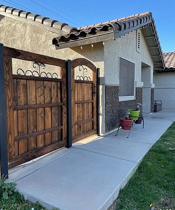 3rd image of 2355 Polkinhorn Ct