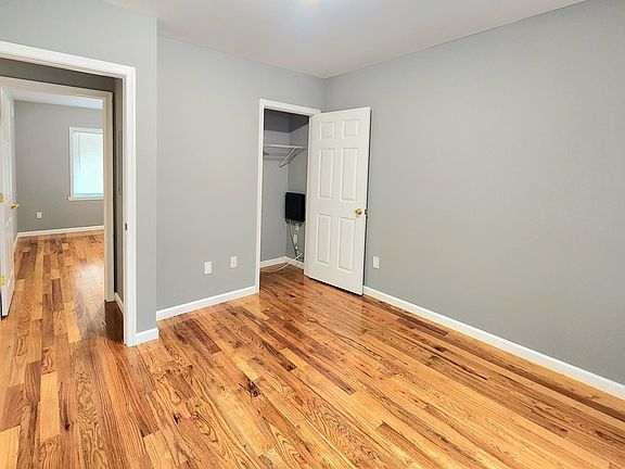 2nd image of 8 Gansevoort Blvd Floor 1