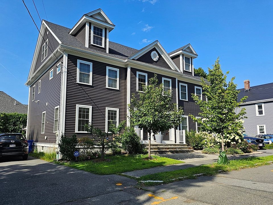 1st image of 11 Arnold St #11