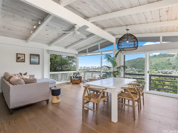 3401 Paty Dr, Honolulu, HI 96822