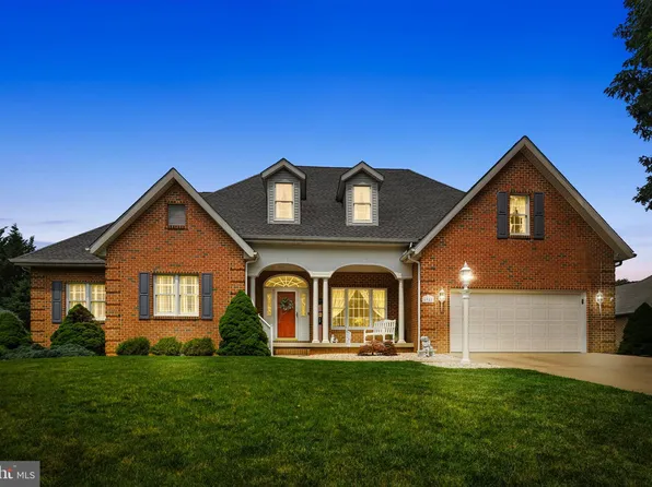 6948 Augusta National, Fayetteville, PA 17222