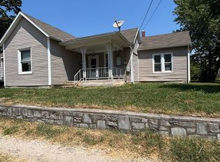 1043 E Blaine St, Springfield, MO 65803