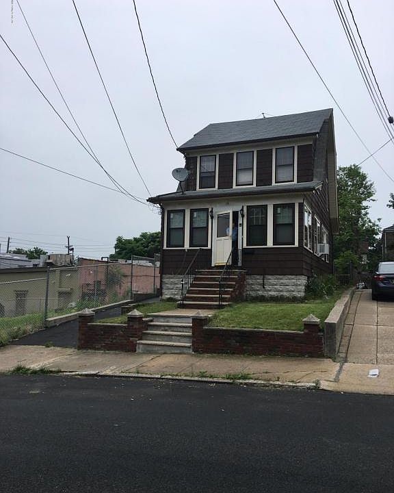 1st image of 17 Wheeler Ave