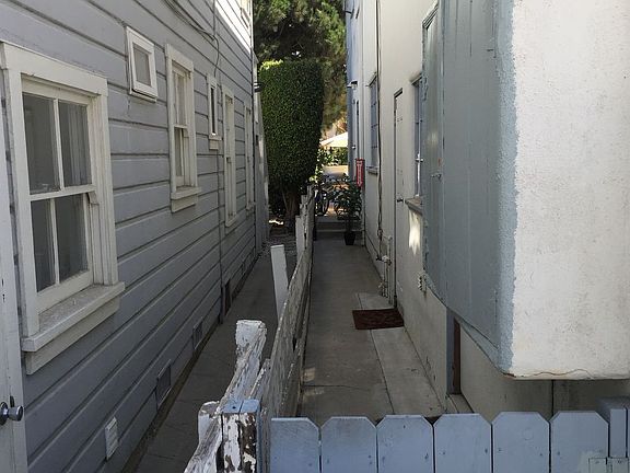 4th image of 107 Argonne Ave