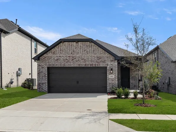 5941 Laurel Lake Ln, Pilot Point, TX 76258