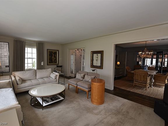 5th image of 1109 Forest Rd