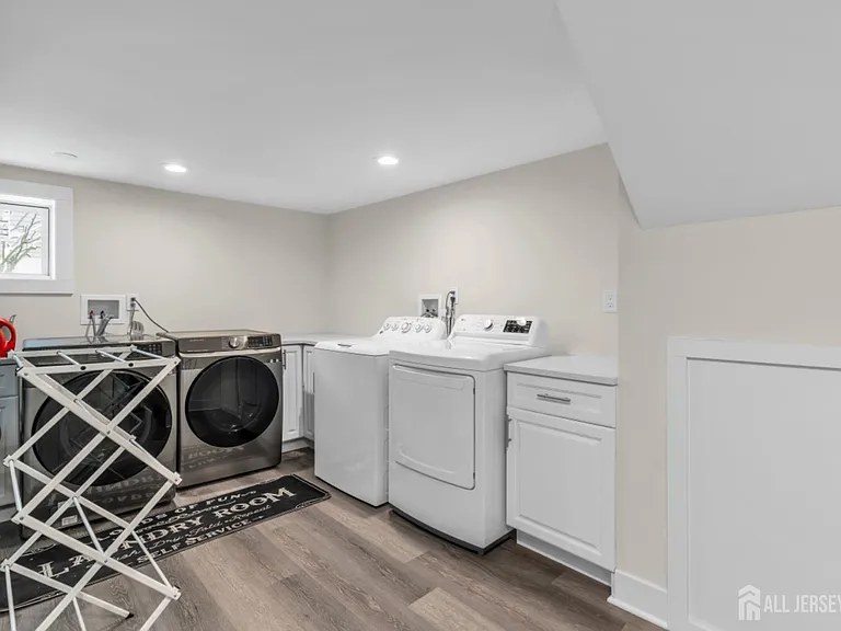 36 Van Buren Ave — Photo 23