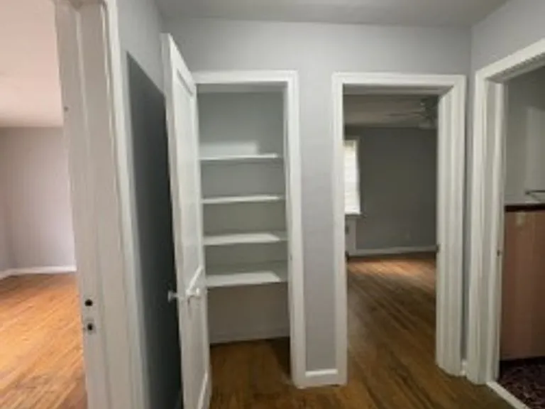 7709 Castleton Pl — Photo 28