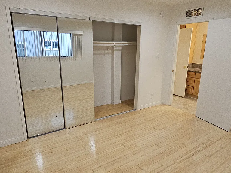 1817 Federal Ave #3 — Photo 10