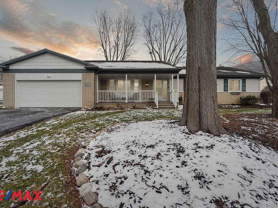 1st image of 23582 E Newell Cir