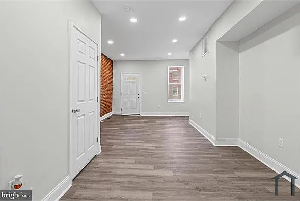 901 Bennett Pl — Photo 5