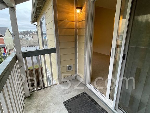 4th image of 4706 S Warner St #D