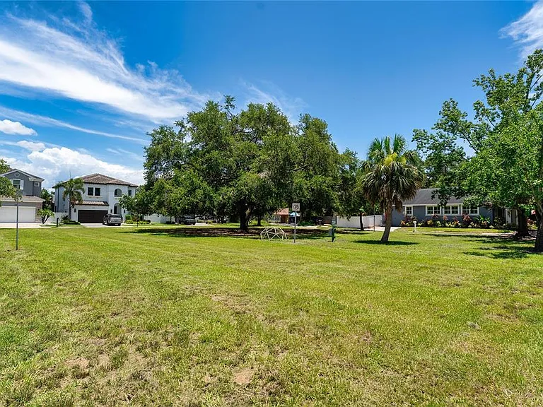 3628 S Renellie Dr — Photo 38
