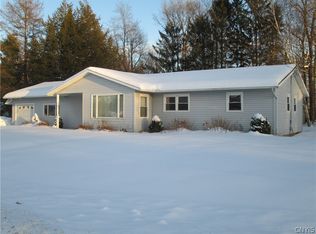 2 Wood Dale Rd, Whitesboro, NY 13492