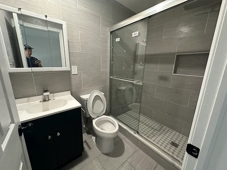 3733 Lancaster Ave — Photo 8