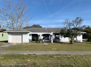 9237 Bay Dr, Spring Hill, FL 34608