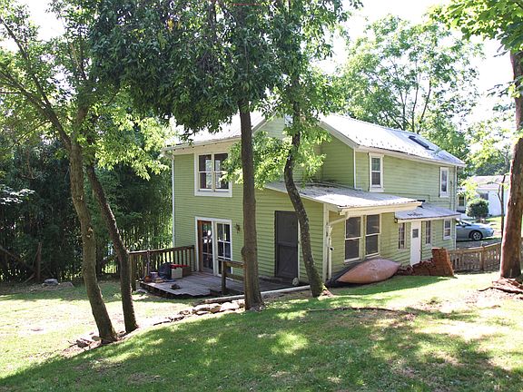 2nd image of 1220 Court St N