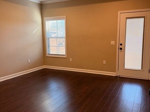 5th image of 316 Central Park Cir