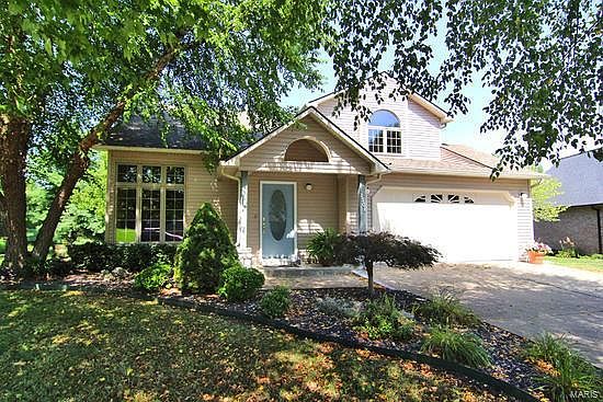 1st image of 1501 Primrose Ln