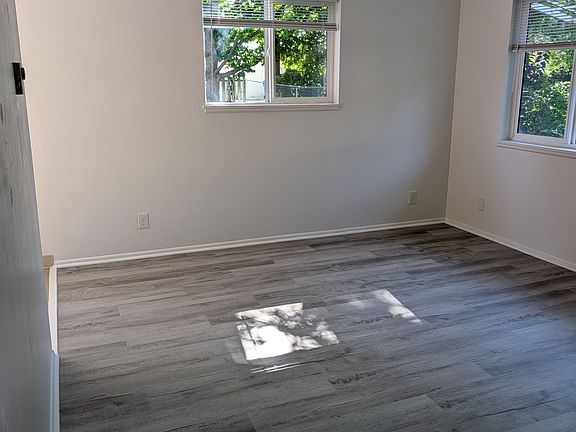 4th image of 418 S Elder St #418