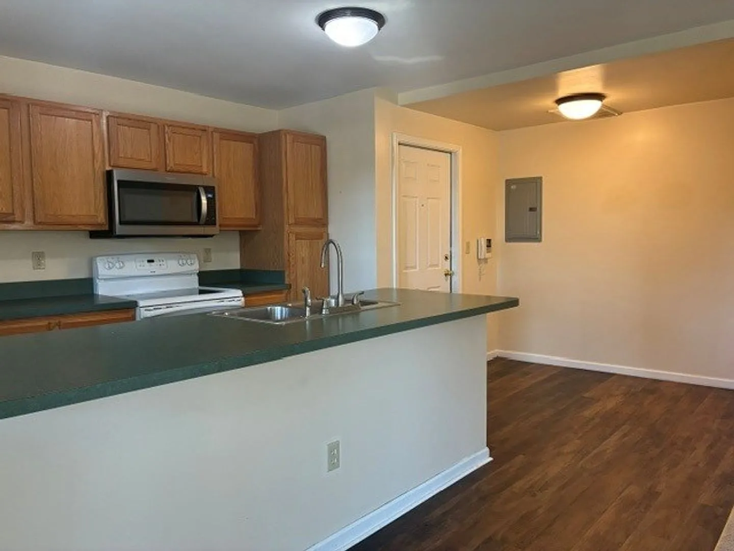 Happy Homes - Tower Park Apts — Photo 3