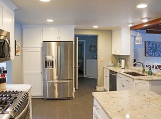 1088 Ernst Dr, Green Bay, WI 54304