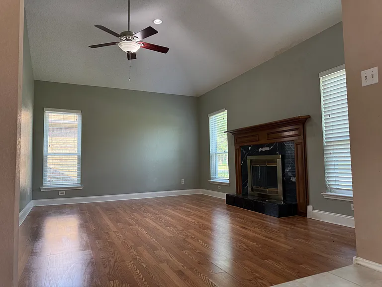 2210 Crystal Creek Ln — Photo 10