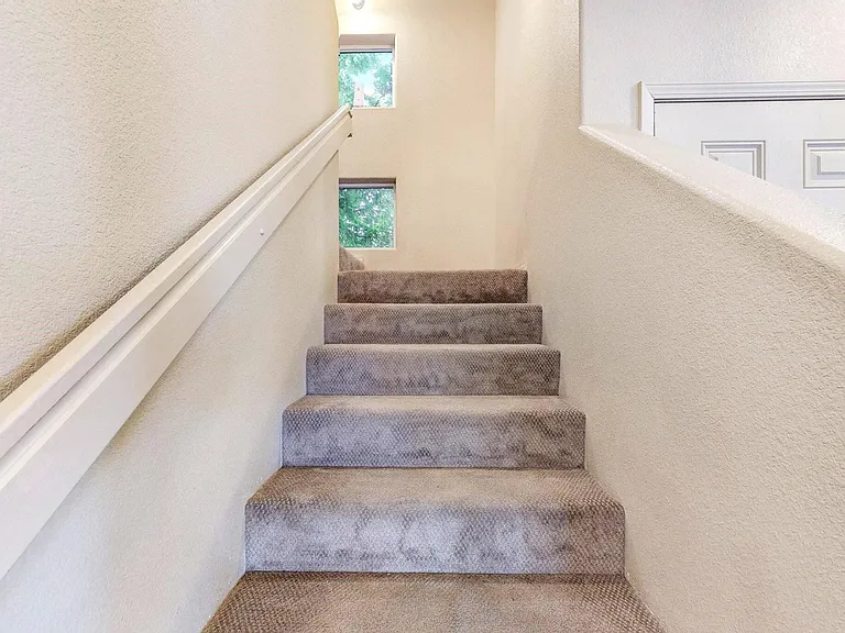 5700 Strand Loop SE — Photo 16
